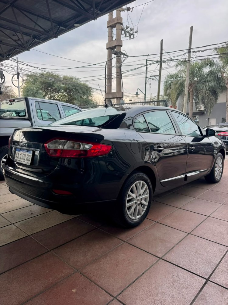Renault FLUENCE 1.6 DYNAMIQUE — foto 4